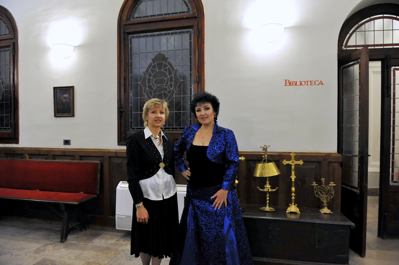 Liudmila Matsyura y Elena Abdrazakova