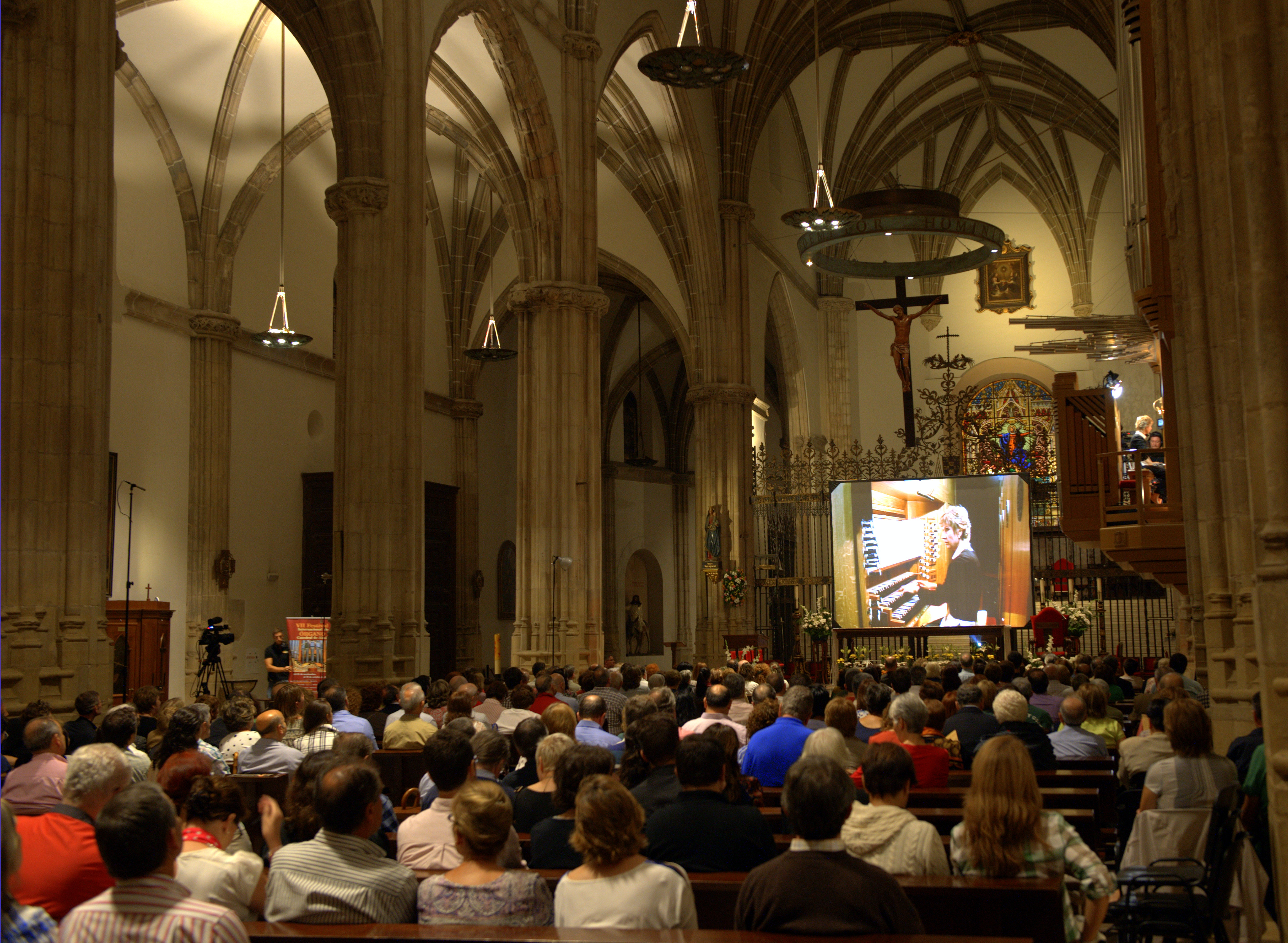 Liudmila Matsyura - II concierto del VII Festival Internacional de órgano Catedral de Alcalá  28.09.2013